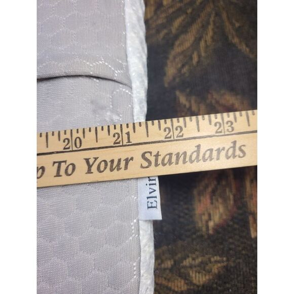 Elviros Deep Sleep Cervical Memory Foam Pillow - Picture 3 of 7